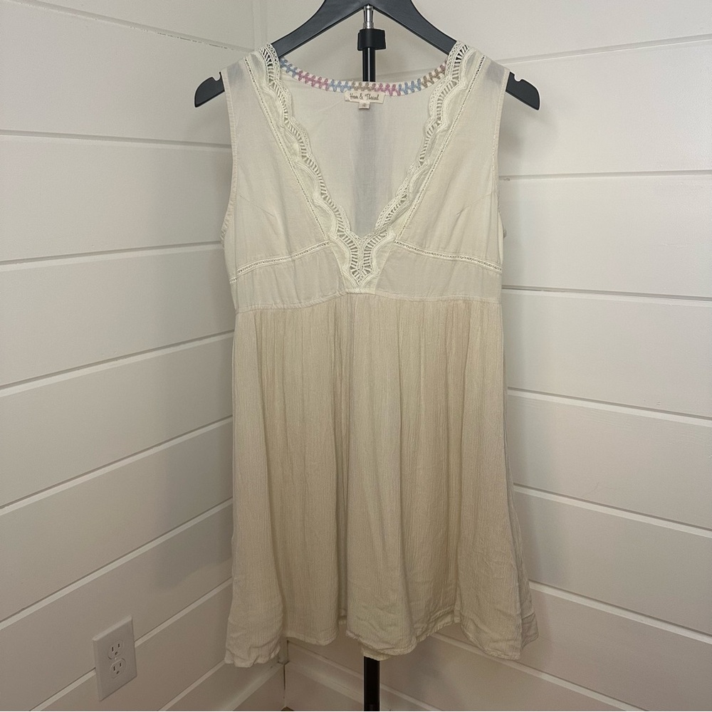 Hem & Thread Cream Crochet V Neck Sleeveless Summer Dress Medium